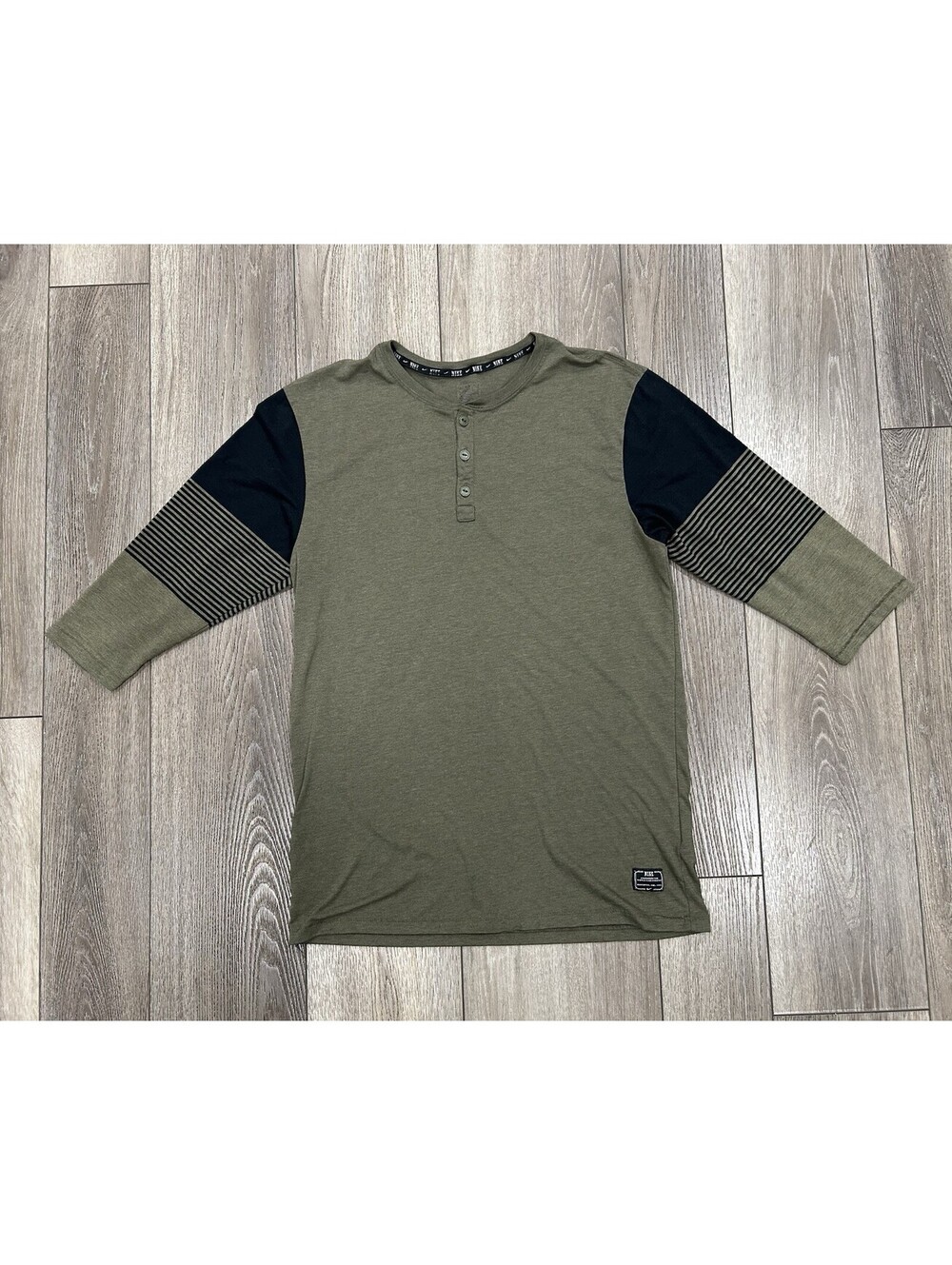 Nike Mens 3/4 Sleeve Green Size small